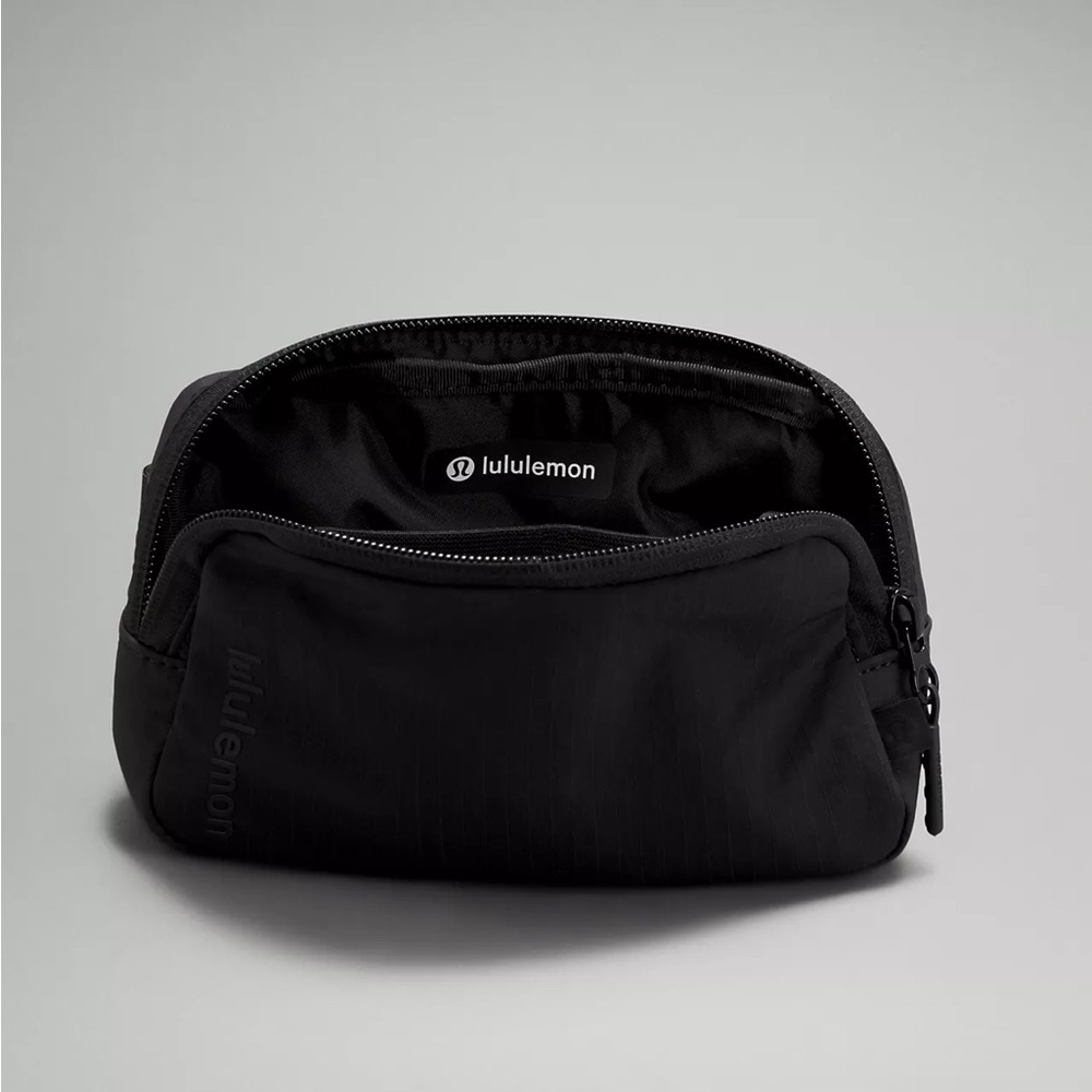 lululemon athletica Mini Belt Bag, black—NWT - Picture 5 of 6